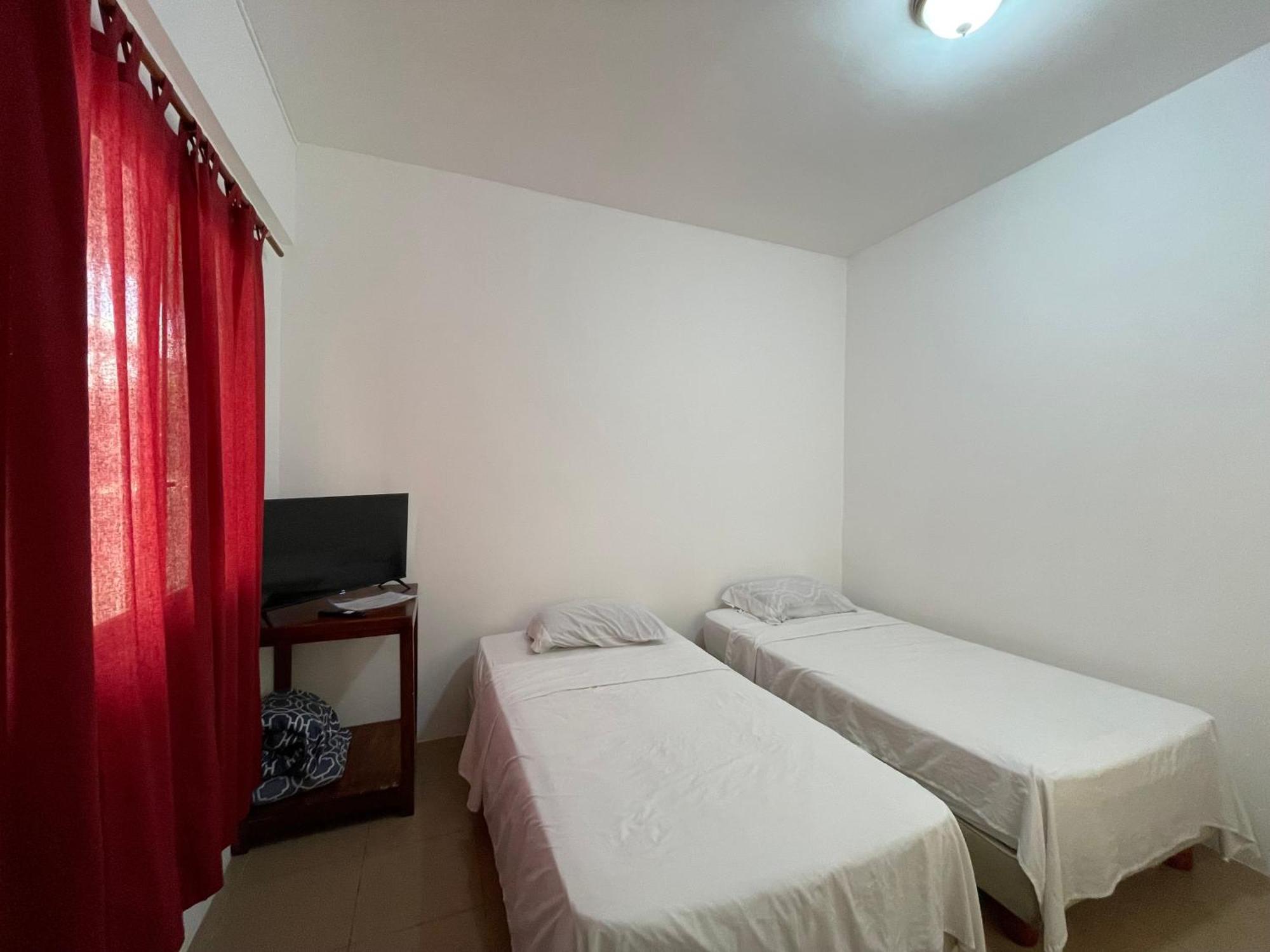 Casa De Huespedes "Darling" Hotel Puerto Baquerizo Moreno Ngoại thất bức ảnh