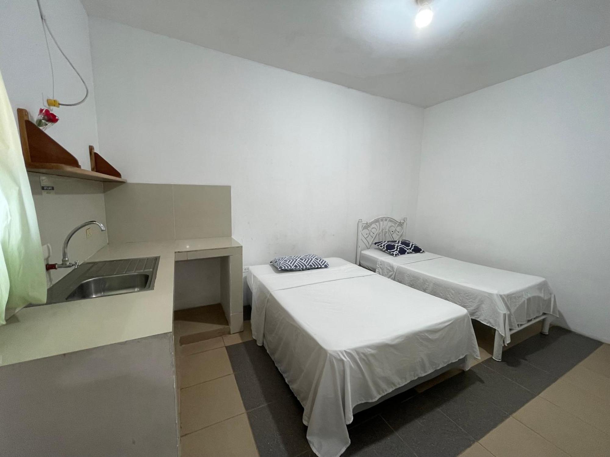 Casa De Huespedes "Darling" Hotel Puerto Baquerizo Moreno Ngoại thất bức ảnh
