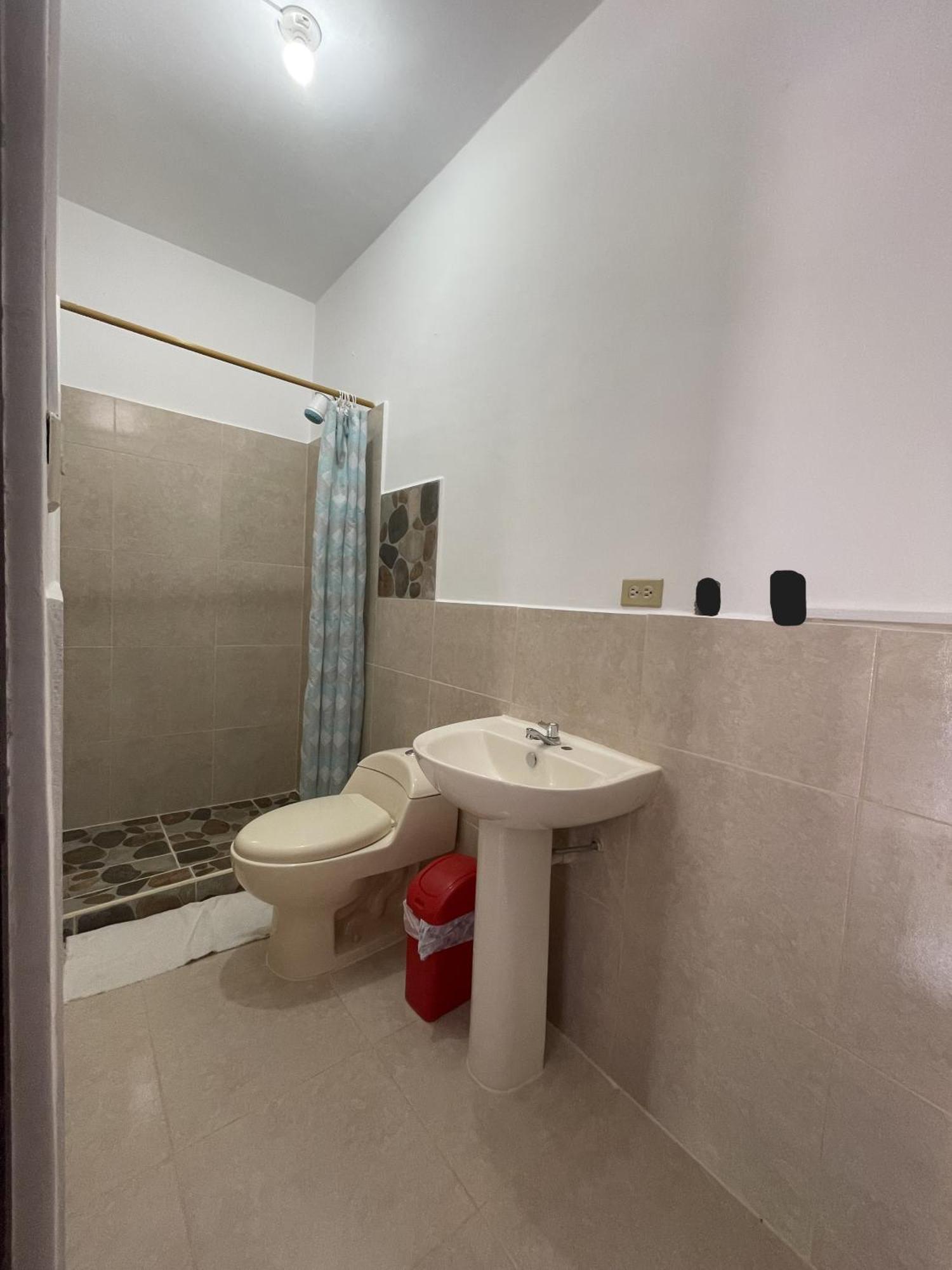 Casa De Huespedes "Darling" Hotel Puerto Baquerizo Moreno Ngoại thất bức ảnh